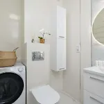 Fabryczna Modern With Balcony & Parking In Cracow By Renters Lägenhet *